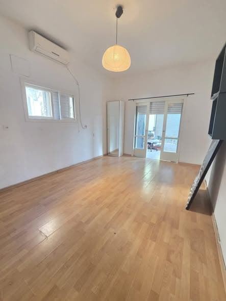 4 room rental in Old North
