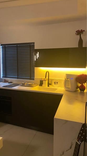 2 room rental in Old North - Photo 1
