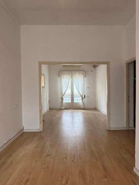 2 room rental in Florentin - Photo 2
