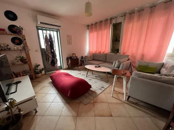1 room rental in Florentin - Photo 2