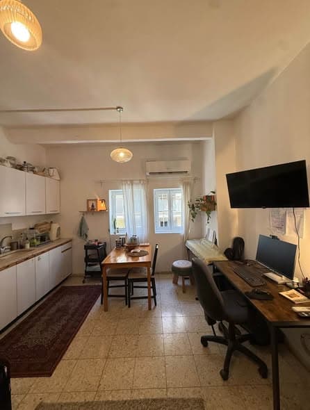 2 room rental in Florentin - Photo 1