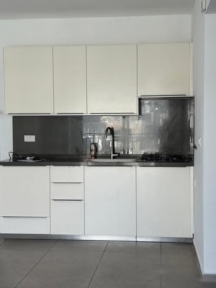 3 room rental in Florentin - Photo 3