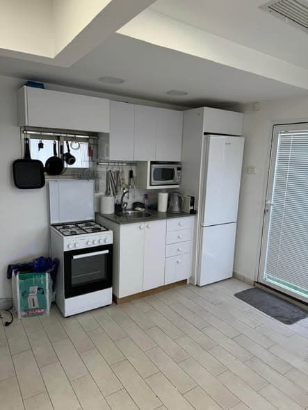 1 room rental in Old North - Photo 2