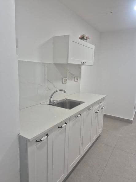 2 room rental in Florentin - Photo 1