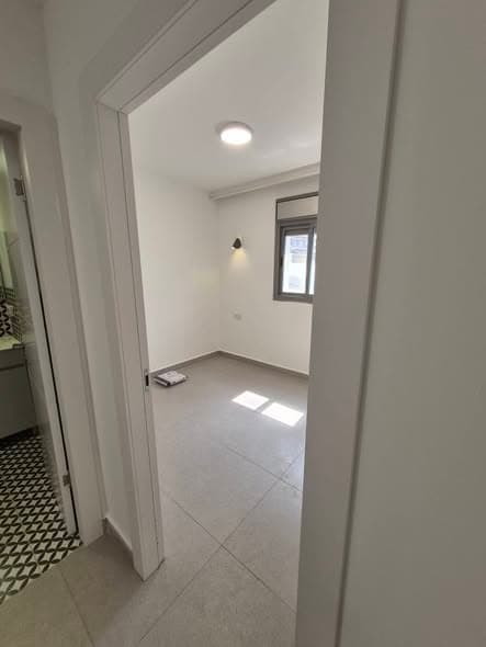 2 room rental in Florentin - Photo 2