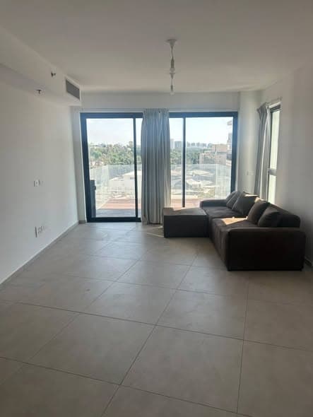 2 room rental in Florentin - Photo 2
