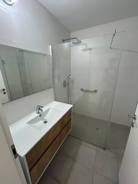 2 room rental in Florentin - Photo 4