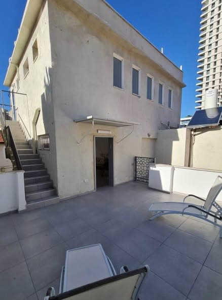 3.5 room rental in Neve Tzedek