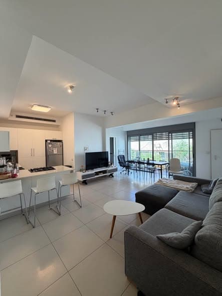  room rental in Lev HaIr
