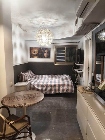 1 room rental in Ramat Aviv