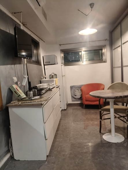 1 room rental in Ramat Aviv
