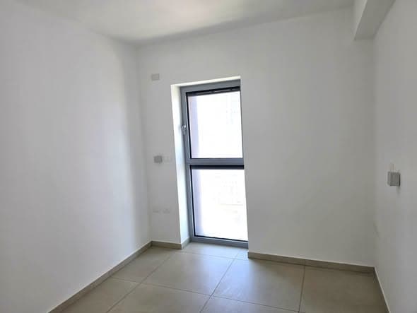 4 room rental in Lev HaIr - Photo 4