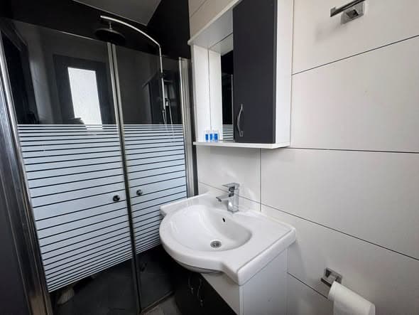  rental in Florentin - Photo 4