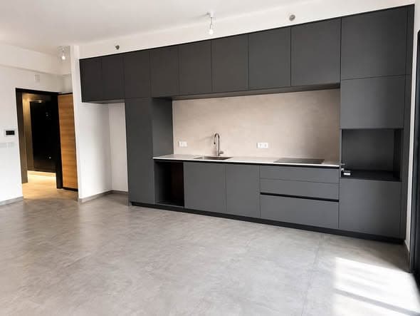 4 room rental in Old North - Photo 2