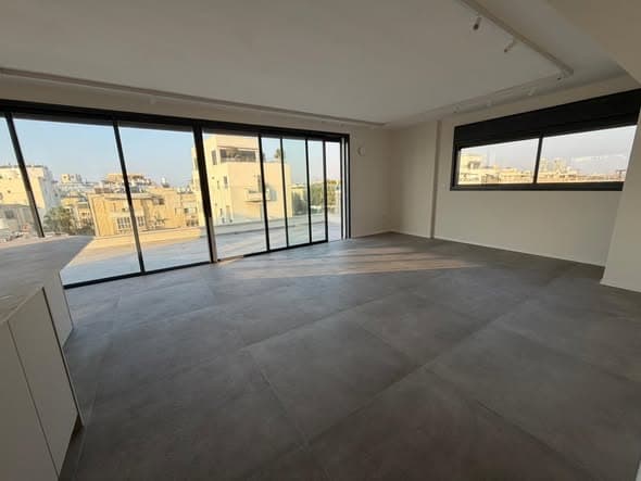 4 room rental in Old North - Photo 3