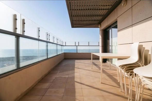 5 room rental in Ramat Aviv - Photo 3