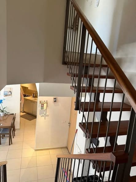 5 room rental in Old North - Photo 3