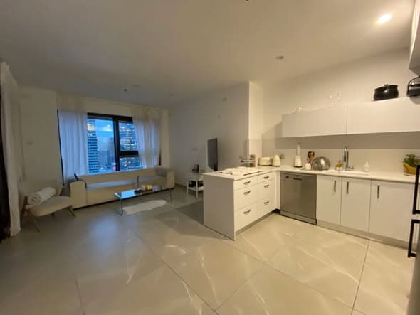 3 room rental in Old North - Photo 3
