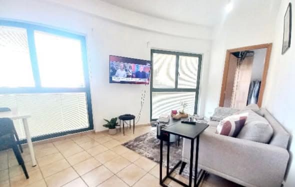 2 room rental in Jaffa - Photo 2