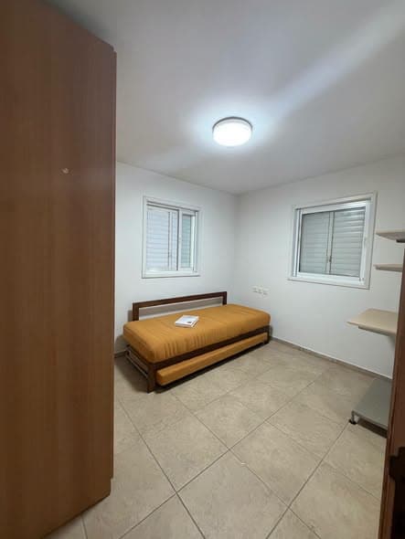 4 room rental in Ramat Aviv - Photo 2