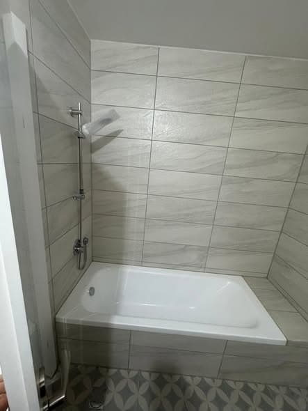 2 room rental in Old North - Photo 1