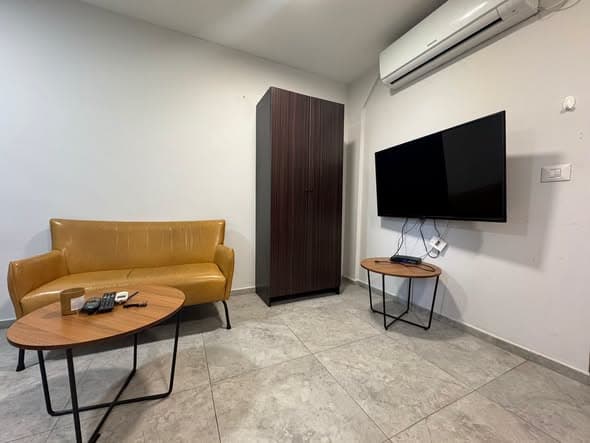 1 room rental in Florentin - Photo 1