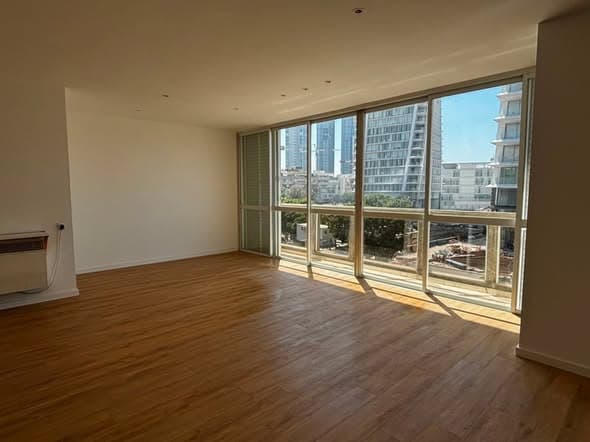5 room rental in Old North