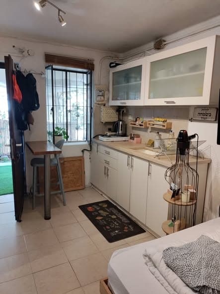 1 room rental in Lev HaIr