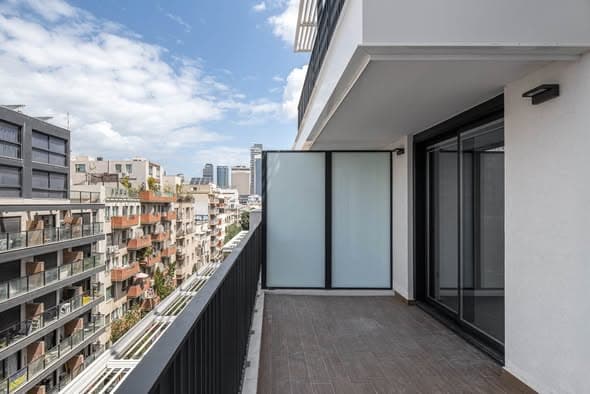  room rental in Florentin