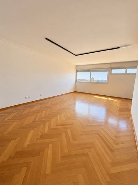 3 room rental in Old North - Photo 1