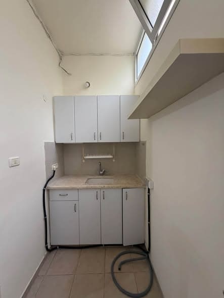 2 room rental in Lev HaIr - Photo 4