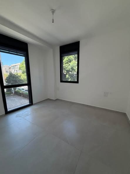 4 room rental in Old North - Photo 3