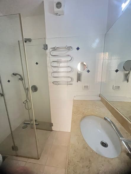 4.5 room rental in Ramat Aviv - Photo 2