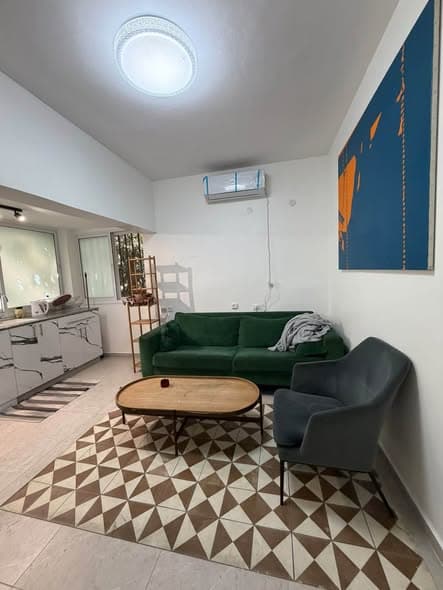 2 room rental in Lev HaIr - Photo 1