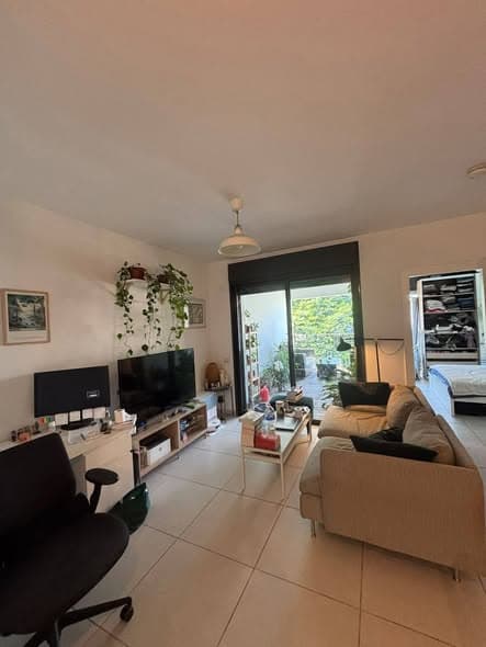 2 room rental in Lev HaIr