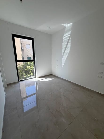 4 room rental in Old North - Photo 4