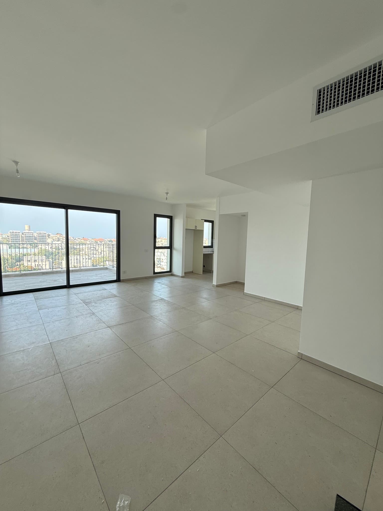 5 room rental in Jaffa