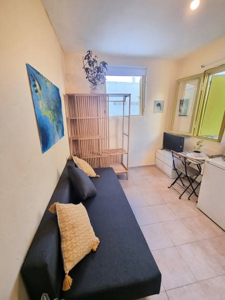 1 room rental in Kerem HaTeimanim