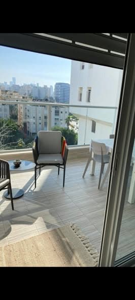 5.5 room rental in Ramat Aviv