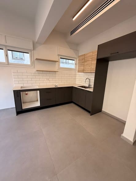 2 room rental in Neve Tzedek