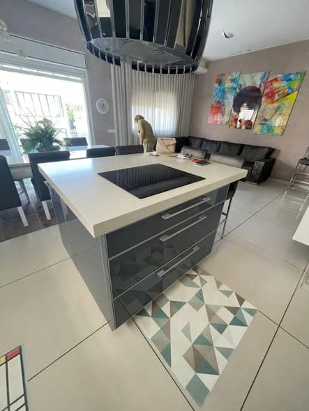 6 room rental in Old North