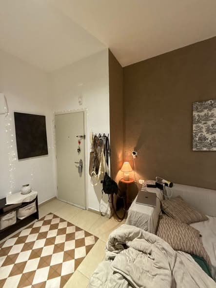 2 room rental in Neve Tzedek