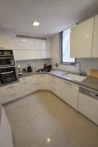 4 room rental in Ramat Aviv
