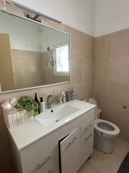 4 room rental in Old North