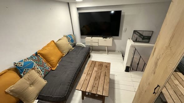 1 room rental in Neve Tzedek