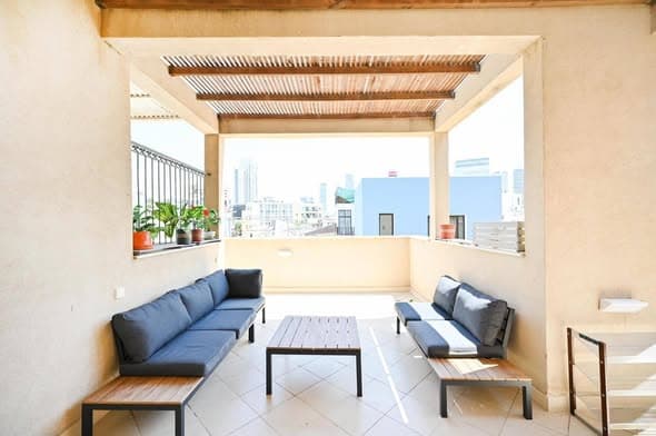 4 room rental in Kerem HaTeimanim