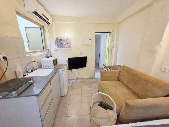 1 room rental in Kerem HaTeimanim