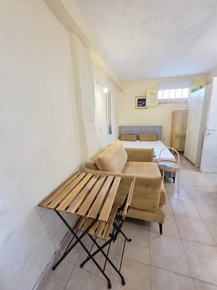 1 room rental in Kerem HaTeimanim