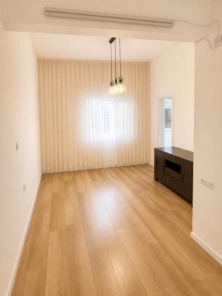 4 room rental in Old North