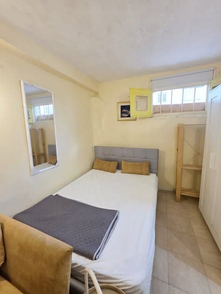 1 room rental in Kerem HaTeimanim